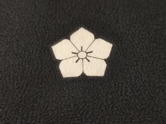 平和屋着物■豪華黒留袖 駒刺繍 屏風尾長鶏松竹梅花文 金彩 正絹 逸品 CABF3749ev