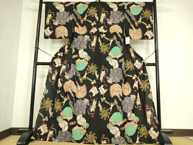 平和屋着物*夏物 tumori chisato セオアルファ 小紋・浴衣兼用 人物宝飾文 黒地 金彩 洗える着物 逸品 未使用 DABE4318az