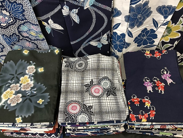平和屋着物■浴衣 まとめて 45点 人物 蝶 向日葵 花柄 型染め など 着用可能多数 未使用品あり mmm138