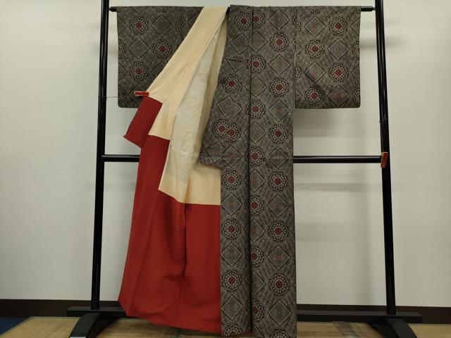 平和屋着物●本場大島紬 龍郷絣 菱花文 正絹 逸品 CABG2147ze