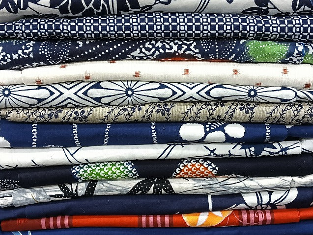 平和屋着物■浴衣 まとめて 45点 蝶 蜻蛉 向日葵 乱菊 花柄 型染め 暈し染め など 着用可能多数 未使用品あり mmm1067