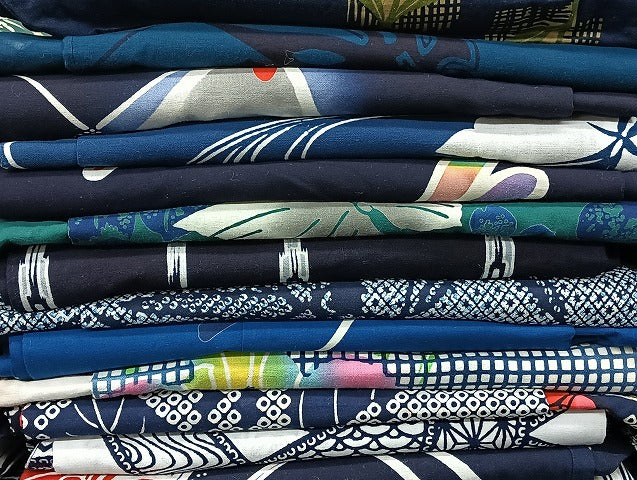 平和屋着物■浴衣 まとめて 45点 蝶 菖蒲 花柄 型染め 暈し染め など 着用可能多数 未使用品あり mmm1071