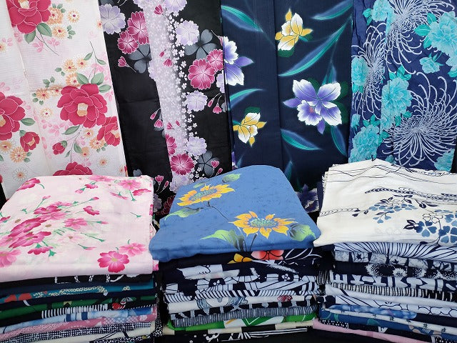 平和屋本店■浴衣 まとめて 45点 菊 花柄 向日葵 Kansai 山本寛斎 綿紅梅 綿絽 ラメ など 着用可能多数 未使用品あり se4136