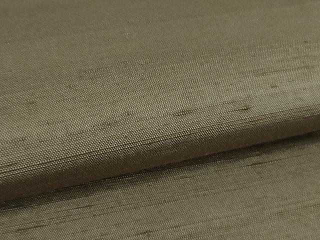 平和屋着物●極上 紅花紬 米沢 新田秀次 色無地 薄い煤色 逸品 DZAB1718kh6