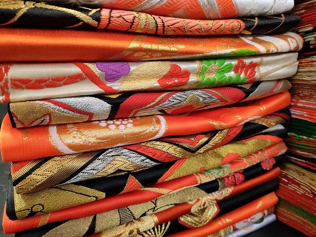 平和屋本店■子供帯 まとめて 35点 向かい鳳凰 鶴 孔雀 蝶 折り鶴 松竹梅 花柄 七宝 楽器 アンティーク 着用可能多数 未使用品あり ppp3814