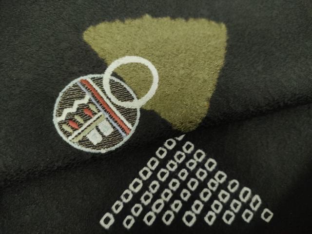 平和屋着物●上質な小紋 刺繍 丸 三角 黒地 やまと誂製 正絹 逸品 DABG8413ps