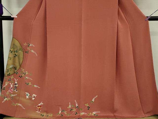 平和屋本店●極上 人形作家・ホリヒロシ 訪問着 兎 十五夜 お月見 満月 甚三紅色地 鬼しぼ縮緬 反端付き 逸品 未使用 DZAB2992kh6