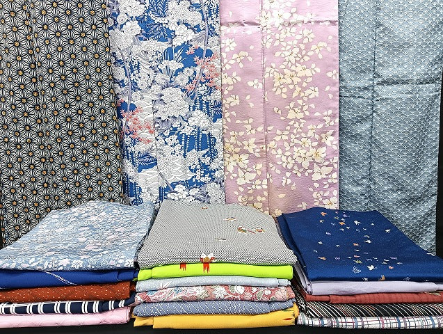 平和屋着物■着物 小紋 単衣 まとめて 20点 人物 蝶 花柄 辻が花 洗える着物 和服 ハンドメイド リメイク 生地 未使用品あり mmm1235