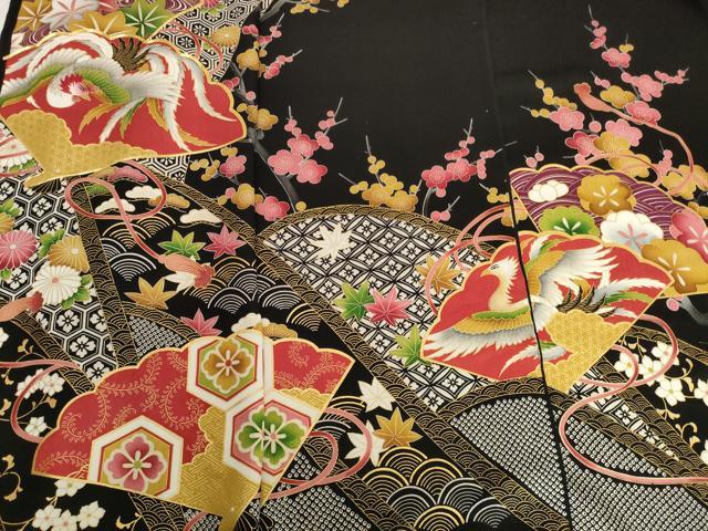 平和屋着物▼振袖 解き反物 着尺 駒刺繍 扇面花鳥文 黒地 金彩 逸品 DABH2754zzz