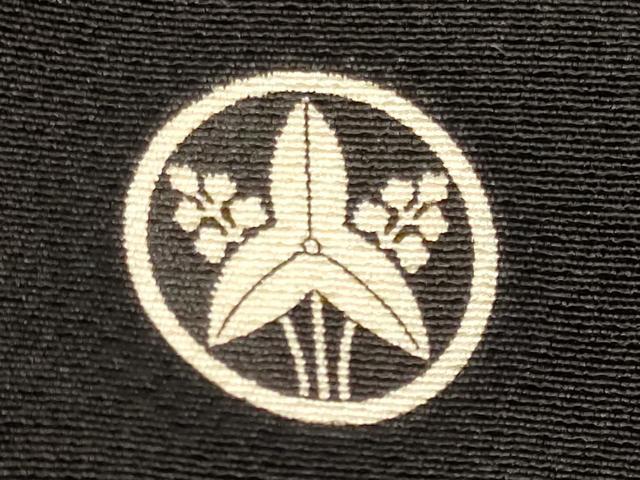 平和屋着物■豪華黒留袖 作家物 駒刺繍 人物風景松文 金彩 正絹 逸品 CABJ6853oy