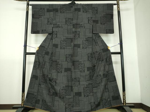 平和屋着物●結城紬 80亀甲 色紙重ね花文 正絹 逸品 未使用 DABH9740ps
