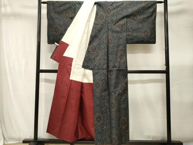 平和屋着物■本場大島紬 蜀江花文 正絹 逸品 CABJ3437ev