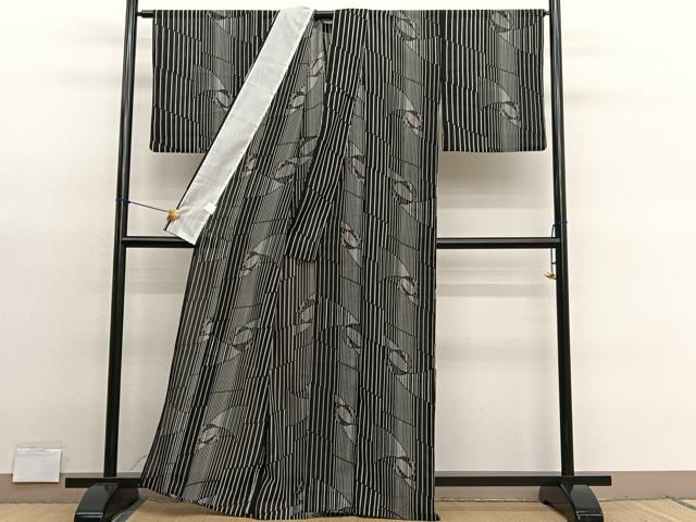 平和屋着物*夏物 小紋 紗 幾何学文様 黒地 洗える着物 BAAY4211hv