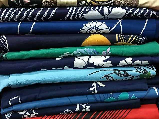 平和屋着物■浴衣 まとめて 45点 蝶 蜻蛉 花柄 綿絽 注染 金彩 など 着用可能多数 未使用品あり mmm1404