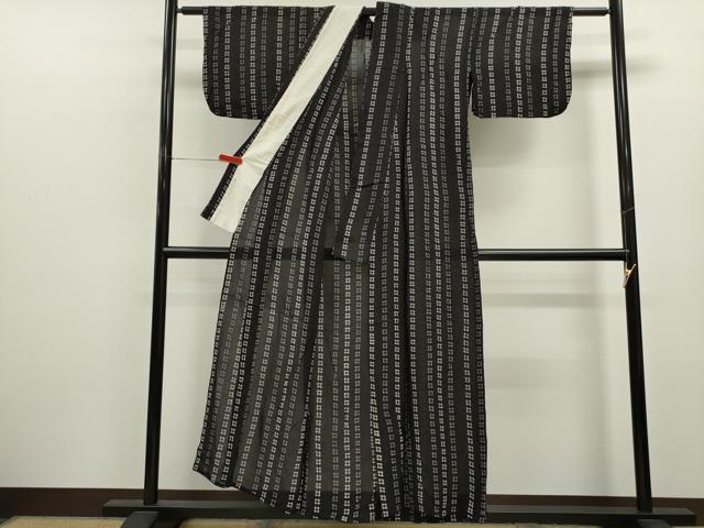 平和屋着物*夏物 小紋・浴衣兼用 絹紅梅 井桁絣 黒地 絹綿 正絹 逸品 CABK6762ze