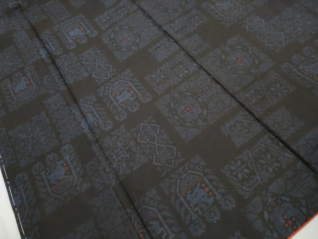 平和屋着物■本場大島紬 幾何学花文 正絹 逸品 DABJ5496qa