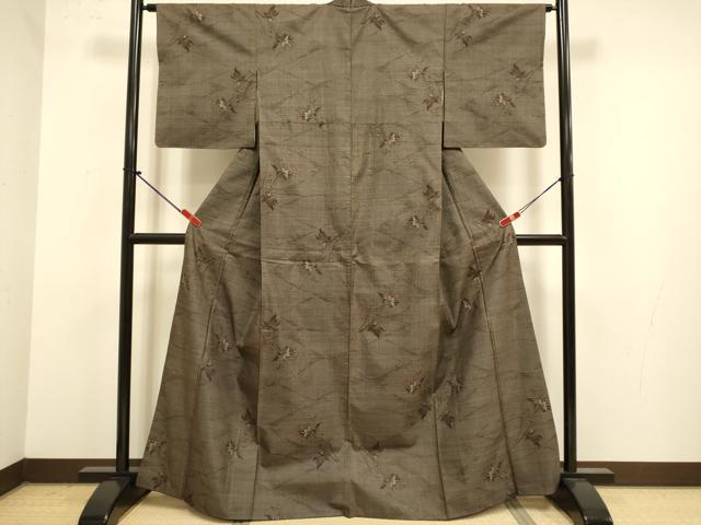 平和屋着物●本場大島紬 9マルキ 草花文 正絹 逸品 DABJ6635du