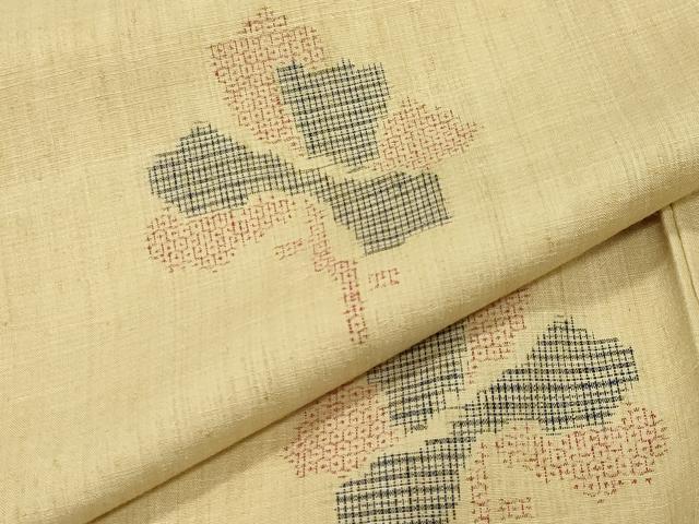 平和屋着物●本場結城紬 重要無形文化財 100亀甲 飛び亀甲柄 枝花文 正絹 逸品 CABM4858gh