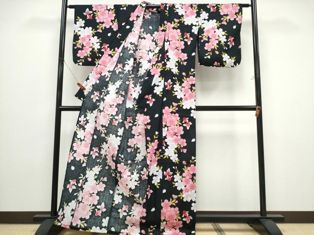 平和屋着物∴夏物 浴衣 金魚 舞桜 黒地 綿 逸品 CABM2659ng