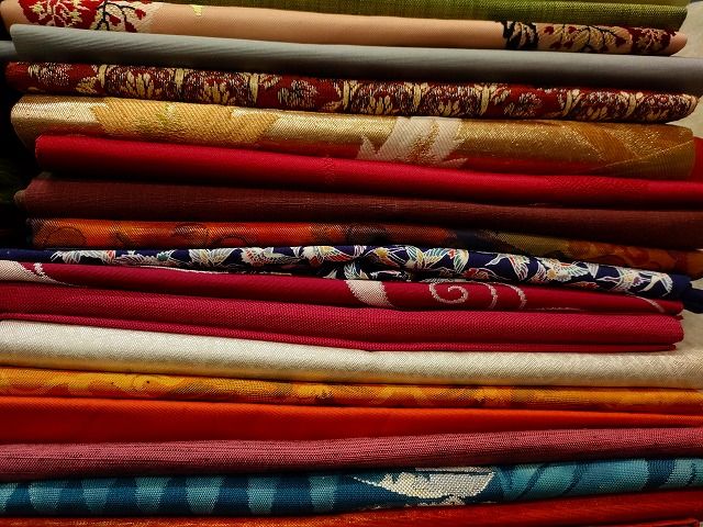 平和屋本店■名古屋帯 まとめて100点 向かい鳥獣 蝶 辻が花 花柄 手描き 駒刺繍 刺繍 金銀糸 など 未使用品あり 全て正絹 se4251