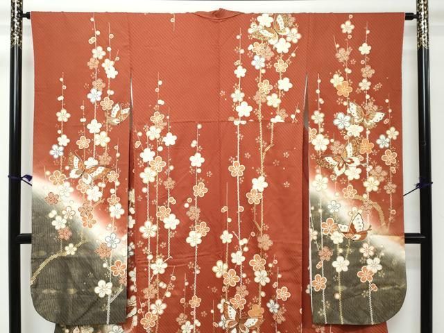 平和屋着物●豪華振袖 花蝶文 暈し染め 金彩 正絹 逸品 DABK0896ud