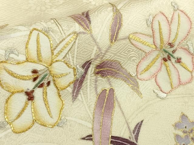 平和屋本店●極上 訪問着 駒刺繍 花篭 鳥の子色地 金彩 伊と幸 三越扱い 反端付き 逸品 未使用 DZAB5820kh6