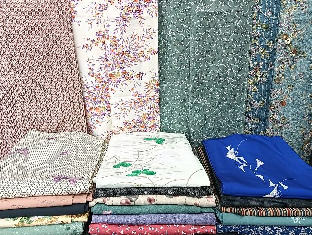 平和屋着物■着物 小紋 単衣 まとめて 20点 蝶 花柄 金彩 洗える着物 和服 ハンドメイド リメイク 生地 未使用品あり mmm1643