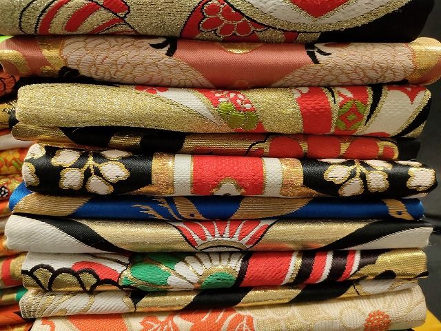 平和屋本店■子供帯 まとめて 35点 鶴 蝶 松竹梅 花柄 金銀糸 など 着用可能多数 未使用品ありse0080
