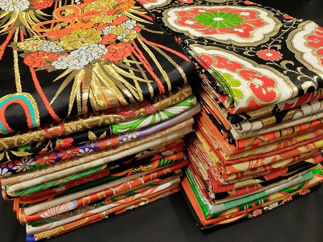 平和屋本店■子供帯 まとめて 35点 向かい鶴 蝶 花柄 金銀糸 など 着用可能多数 未使用品あり se0079