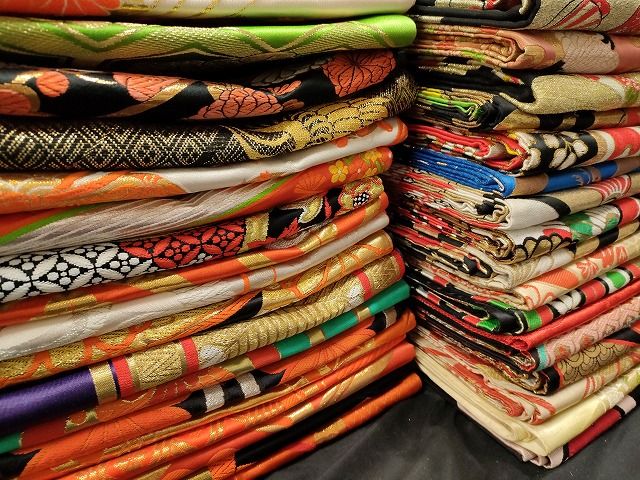 平和屋本店■子供帯 まとめて 35点 鶴 蝶 松竹梅 花柄 金銀糸 など 着用可能多数 未使用品ありse0080