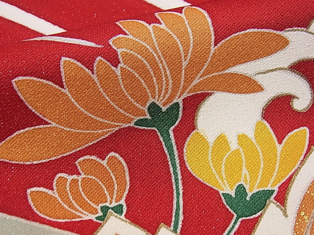 平和屋本店●極上 創業460年・千總 振袖 駒刺繍 立波草花文 銀通し地 逸品 3s30029