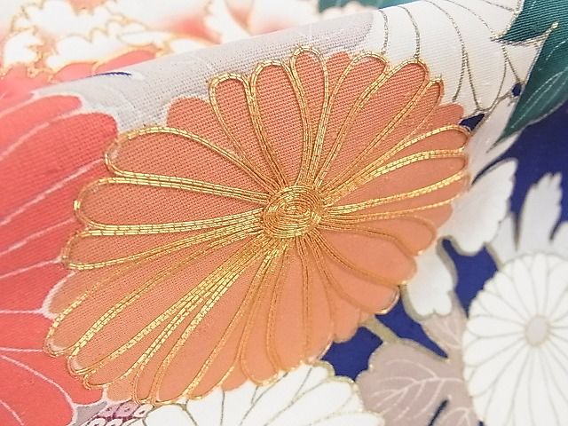 平和屋本店■極上 創業460年・千總 振袖 駒刺繍 筒花文 紺藍色地 金彩 逸品 DZAA1609kh5 - 平和屋