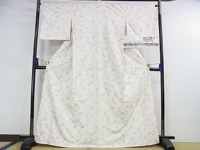 平和屋本店■極上 本場大島紬 白大島 7マルキ 恵大島紬織物謹製 花唐草文 京都きもの友禅扱い 証紙付き 逸品 未使用 DZAA0586kh4 - 平和屋