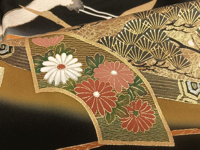 平和屋着物●女優・後藤久美子ブランド 黒留袖 駒刺繍 飛鶴地紙花文 金彩 正絹 逸品 AAAP0164ph