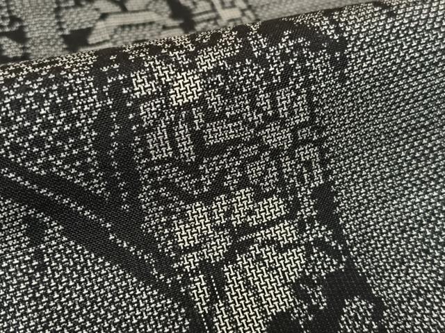 平和屋着物●本場大島紬 9マルキ 花間道 黒地 正絹 逸品 AAAT0537zg