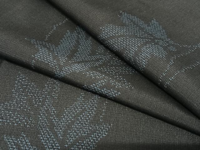 平和屋着物●上質な紬 蔦の葉文 黒地 正絹 逸品 AAAU8213zg