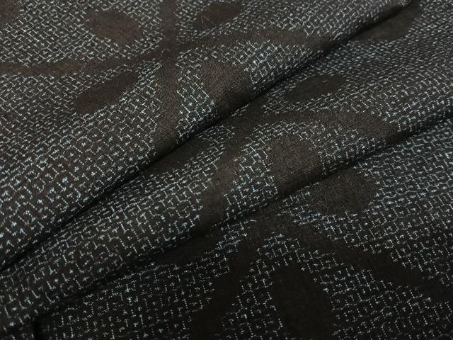 平和屋着物●本場結城紬 重要無形文化財 80亀甲 舞花文 正絹 逸品 未使用 AAAU8254zg