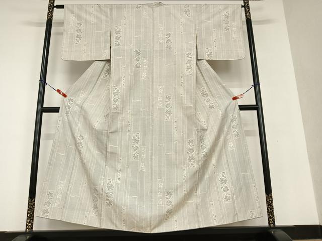 平和屋着物●本場大島紬 白大島 120亀甲 花唐草竹文 正絹 逸品 AAAU8338zg