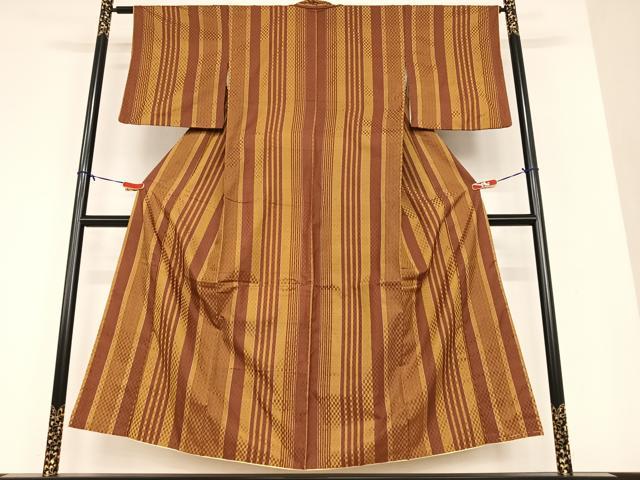平和屋着物●山下八百子 本場黄八丈 市松綾織 縞 正絹 逸品 AAAU8394zg