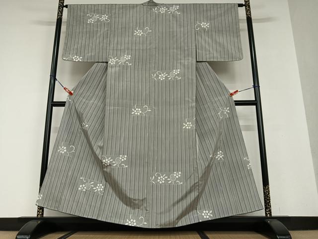 平和屋着物●上質な紬 横段花唐草文 正絹 逸品 AAAV7035zg