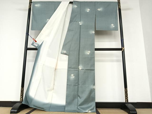 平和屋着物●本場染大島紬 松菱 蛍暈し やまと誂製 正絹 逸品 未使用 AAAV7062zg