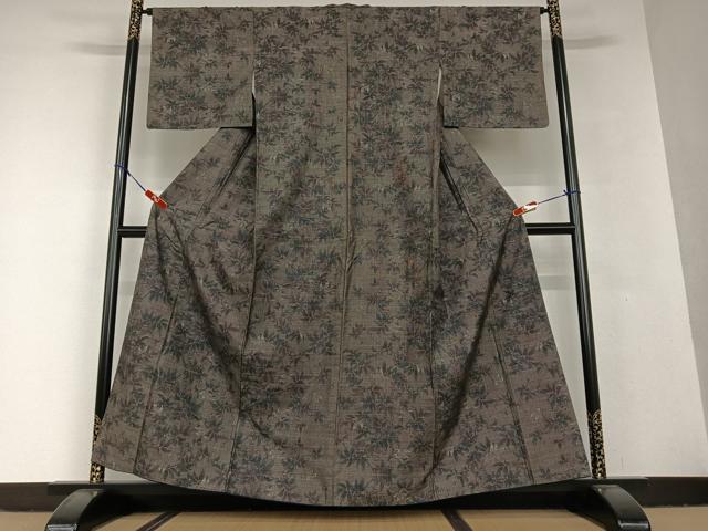 平和屋着物●本場大島紬 泥染め 9マルキ 草花文 正絹 逸品 AAAV7112zg