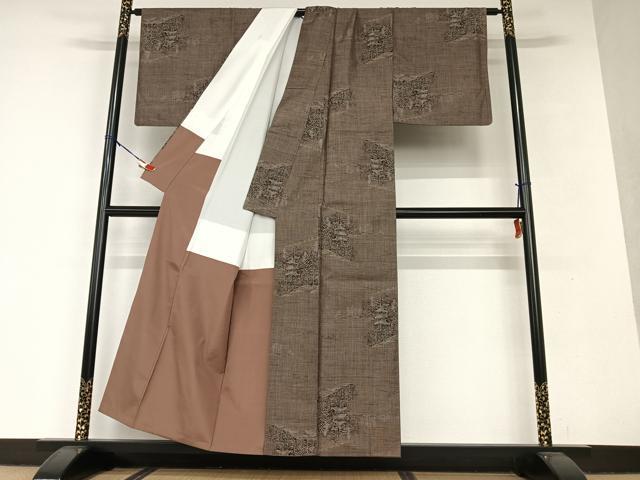 平和屋着物●本場大島紬 泥染め 9マルキ 風景文 正絹 逸品 AAAV7219zg