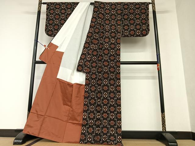 平和屋着物●上質な紬 琉球絣文様 正絹 逸品 AAAV7391zg