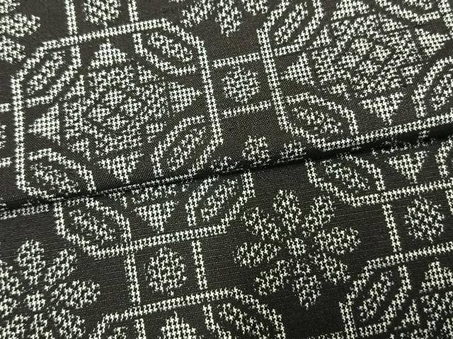 平和屋着物▽上質な紬 単衣 色紙花文 黒地 正絹 逸品 AAAV8424fy