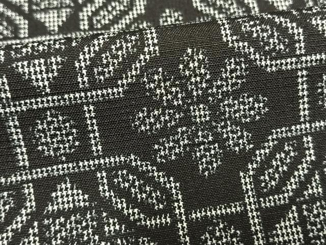 平和屋着物▽上質な紬 単衣 色紙花文 黒地 正絹 逸品 AAAV8424fy