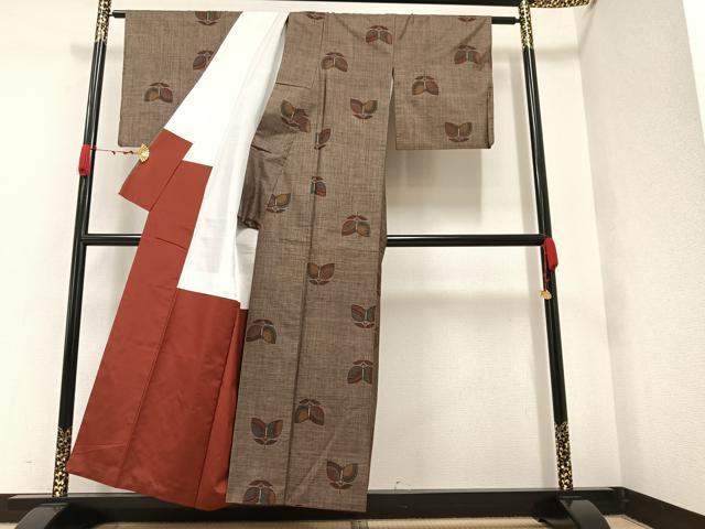 平和屋着物●本場大島紬 9マルキ 草花文 正絹 逸品 AAAW1845ph