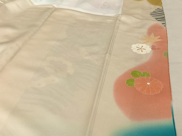 平和屋着物●創業460年・千總 振袖 駒刺繍 花蝶文 暈し染め 金糸 金彩 銀通し地 正絹 逸品 AAAW4011np