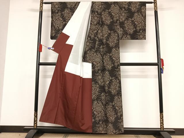 平和屋着物●上質な紬 草花文 黒地 正絹 逸品 未使用 AAAW4359np