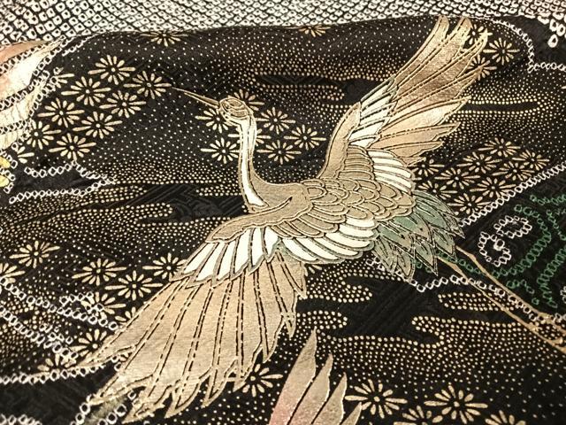 平和屋着物●豪華振袖 絞り 束ね熨斗飛鶴花文 黒地 金彩 正絹 逸品 AAAX0375np